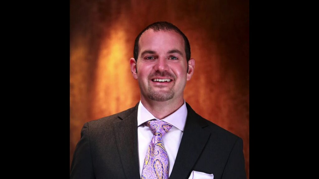 Dr. Smith Discusses Alopecia on “ENT in a Nutshell” Podcast